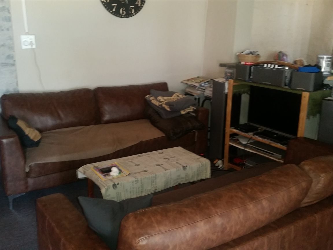 REDUCED TO THE BONE ! 8HA  WITH  2 FLATS ! photo 4