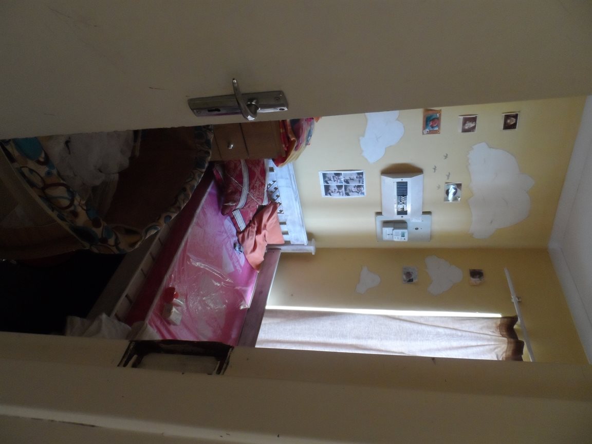 3 Bedroom House for sale in Lourierpark photo 5
