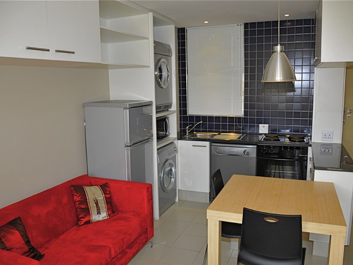 LUXURY STUDENT APARTMENT IN UNILOFTS photo 2