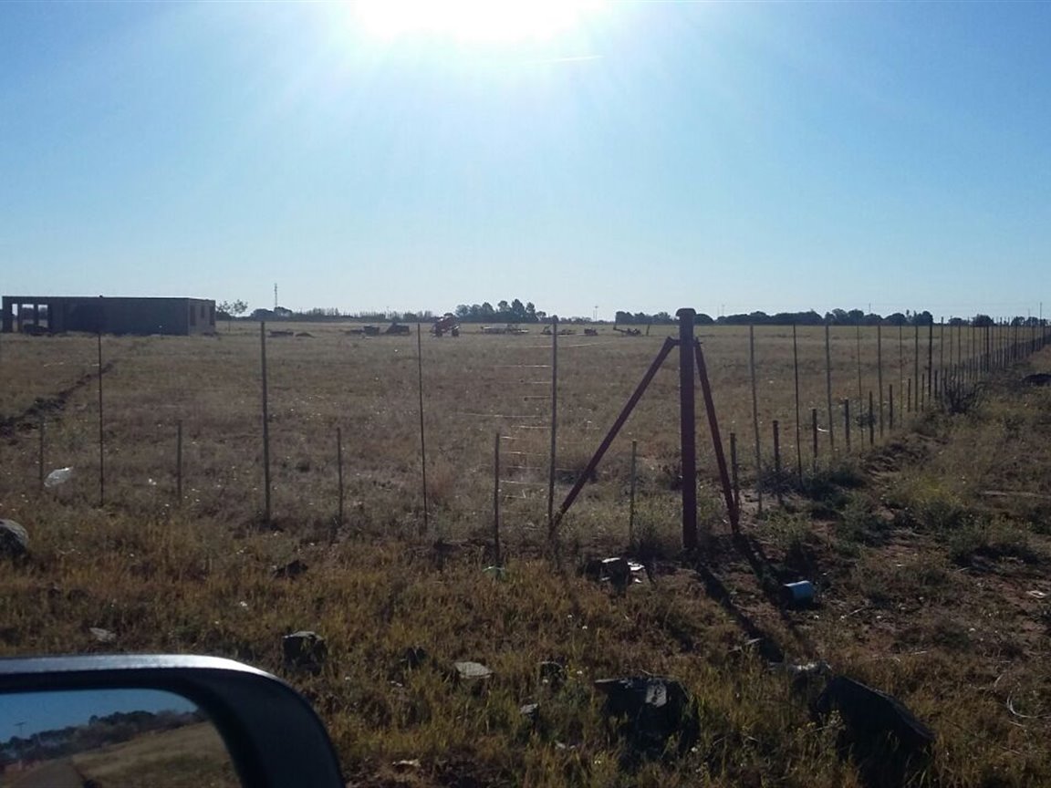5 HA SECTIONAL TITLE PLOT photo 2
