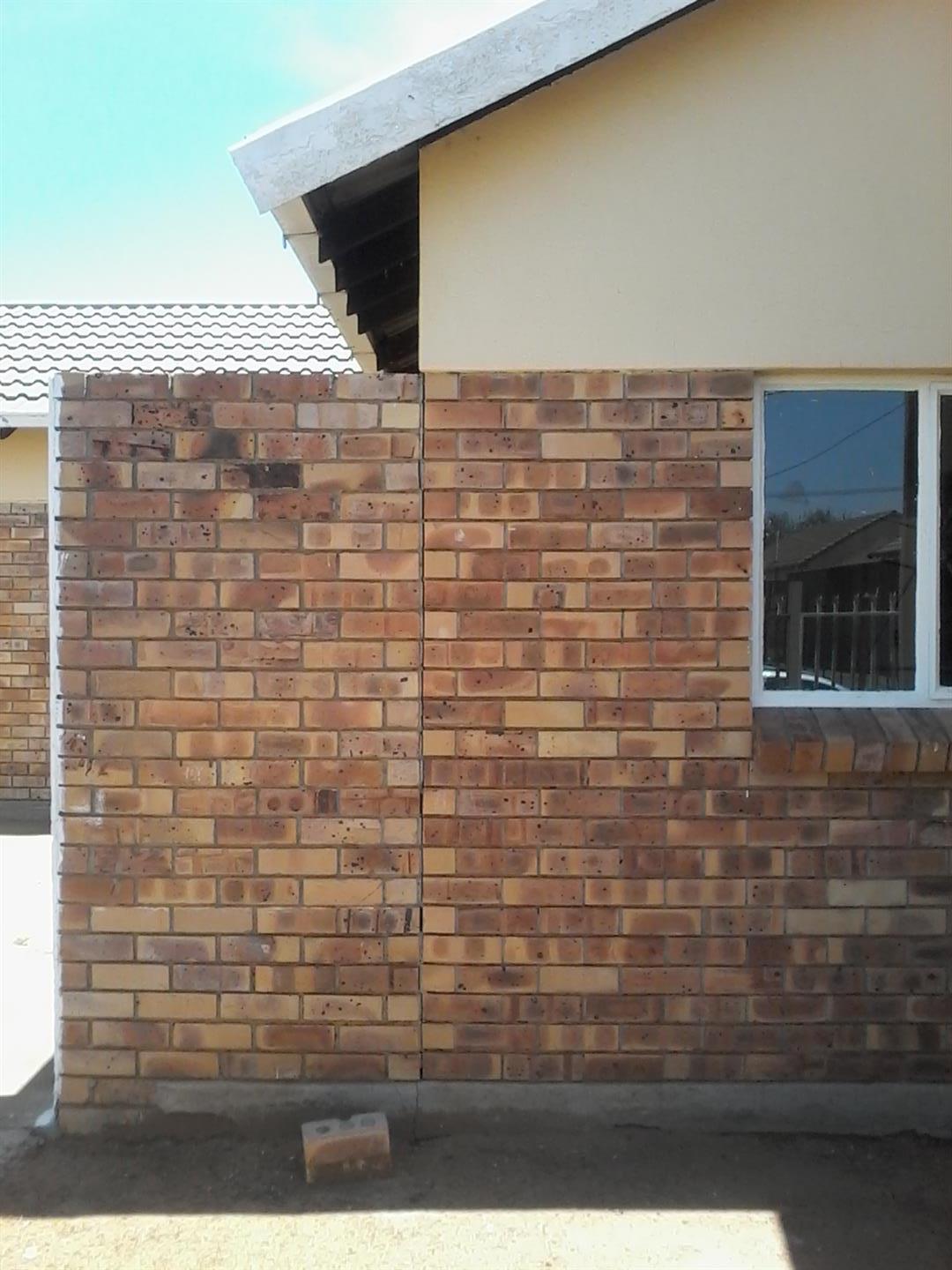 Bloemside!! fantastic!! Investment!! photo 4