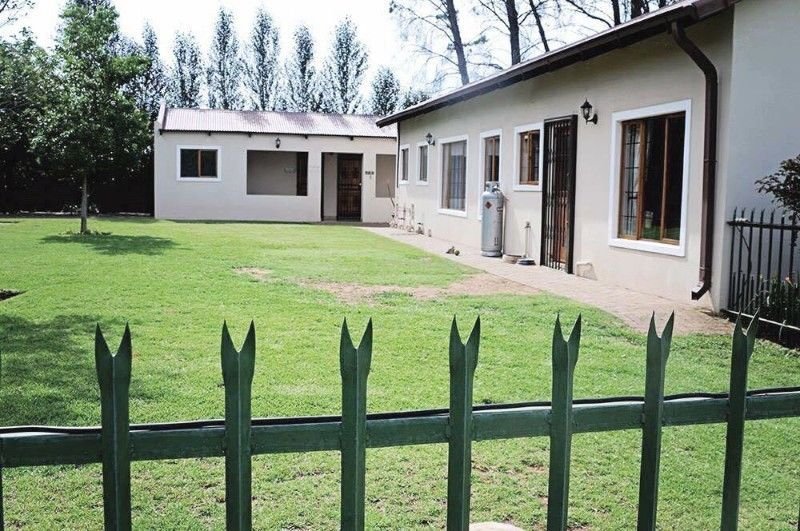 Beautiful and charming small holding in Vaalbank-South photo 3