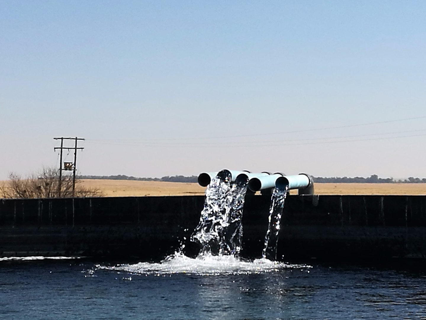 269 HA GRAZING FARM WITH 26 HA REGISTERED IRRIGATION . ONLY 54 KM FROM BLOEMFONTEIN