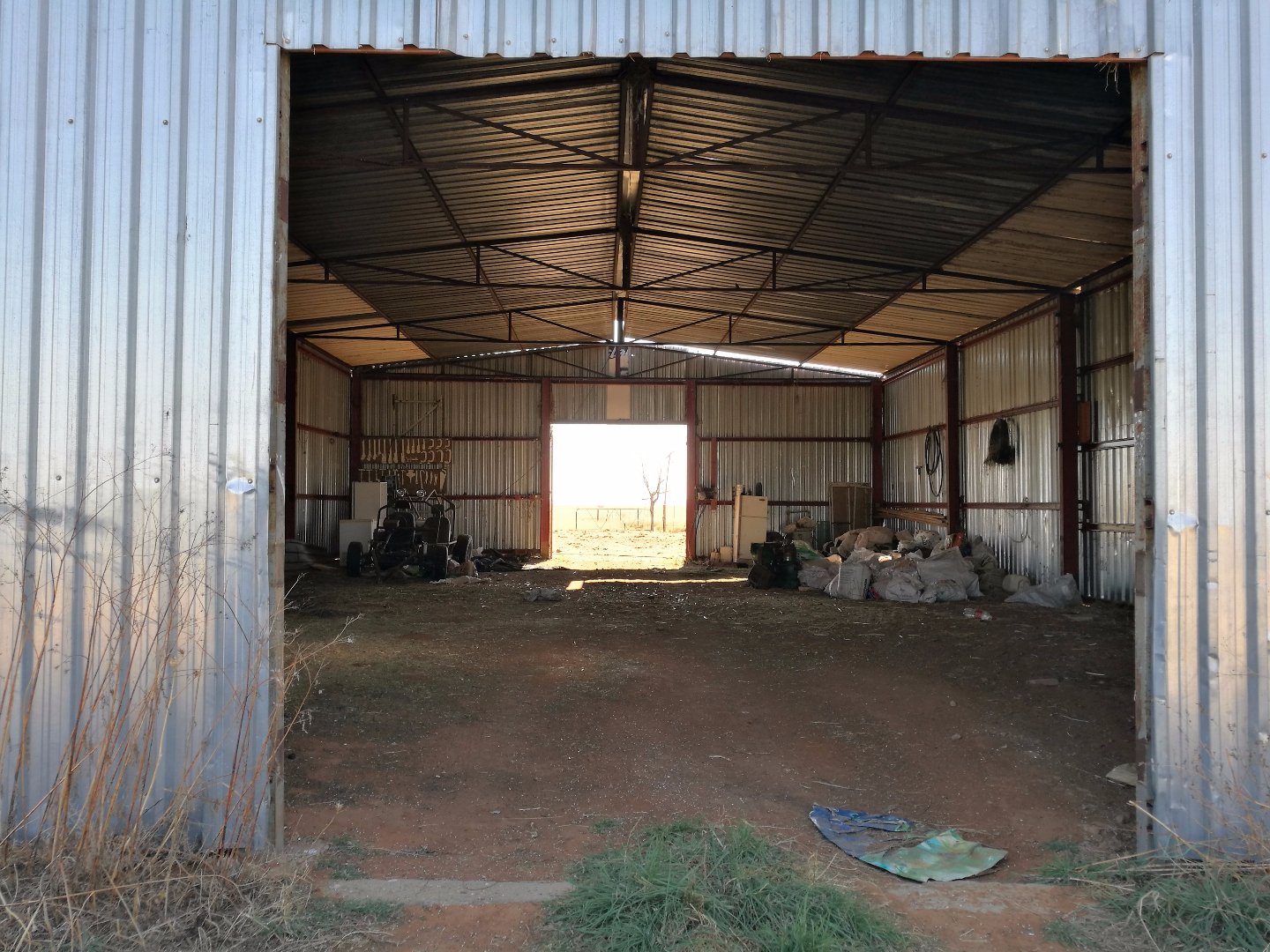 269 HA GRAZING FARM WITH 26 HA REGISTERED IRRIGATION . ONLY 54 KM FROM BLOEMFONTEIN photo 5