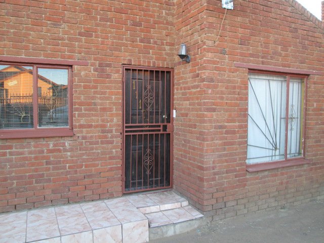 Excellent situated in Blomanda!!  ALL COST INCLUDED!!!!! photo 3