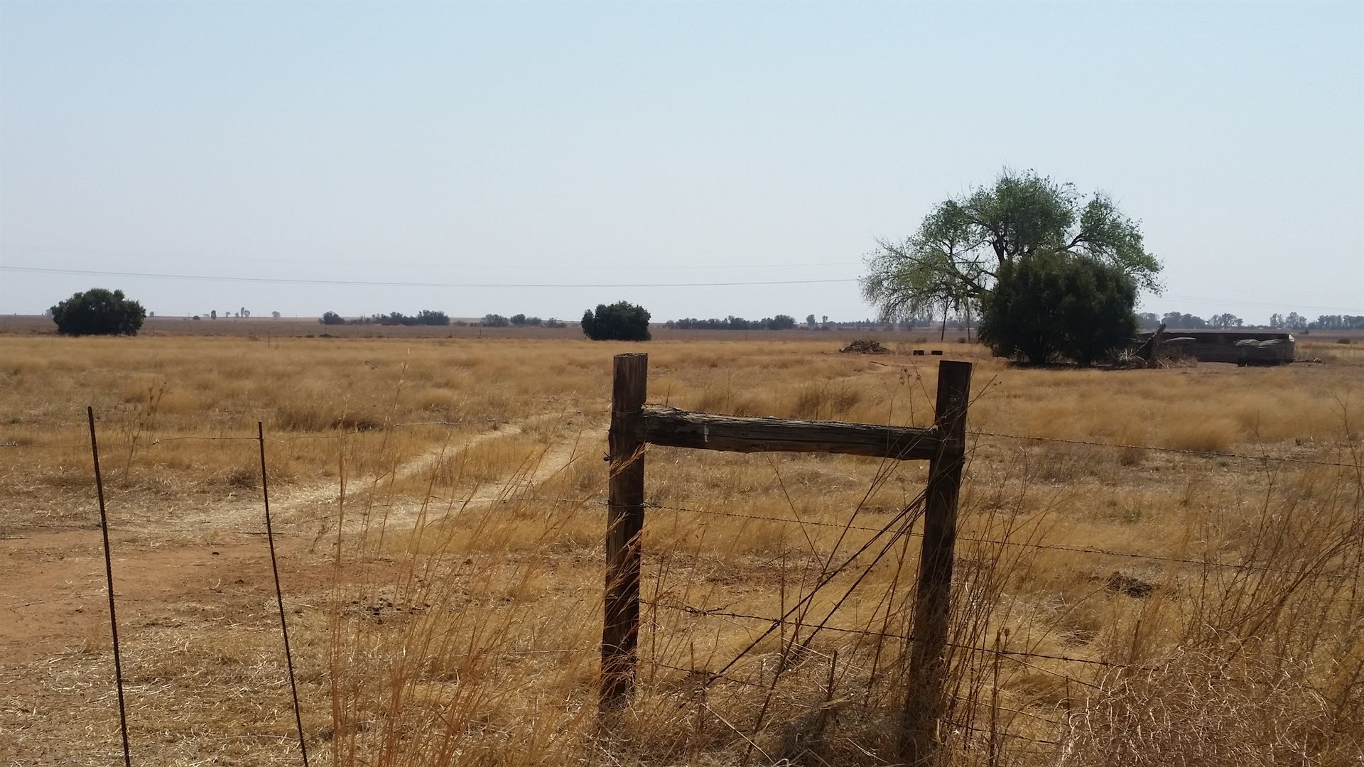 Spring BARGAIN......12.84HA  FULLTITLE !! photo 2