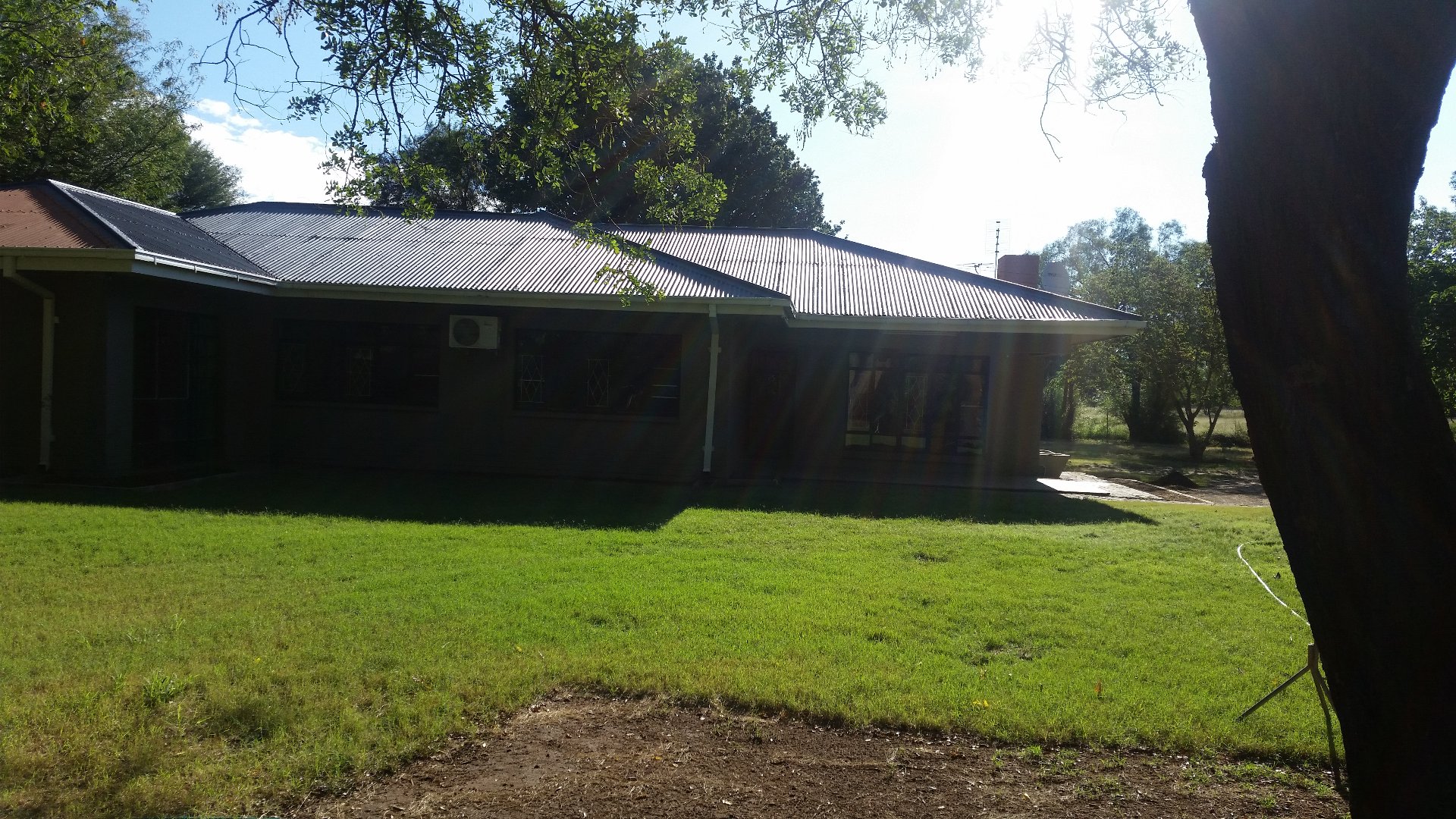 Price reduced !!! Please view this sturdy very neat home  close to town  ! Urgent sale owner transferred ! photo 3