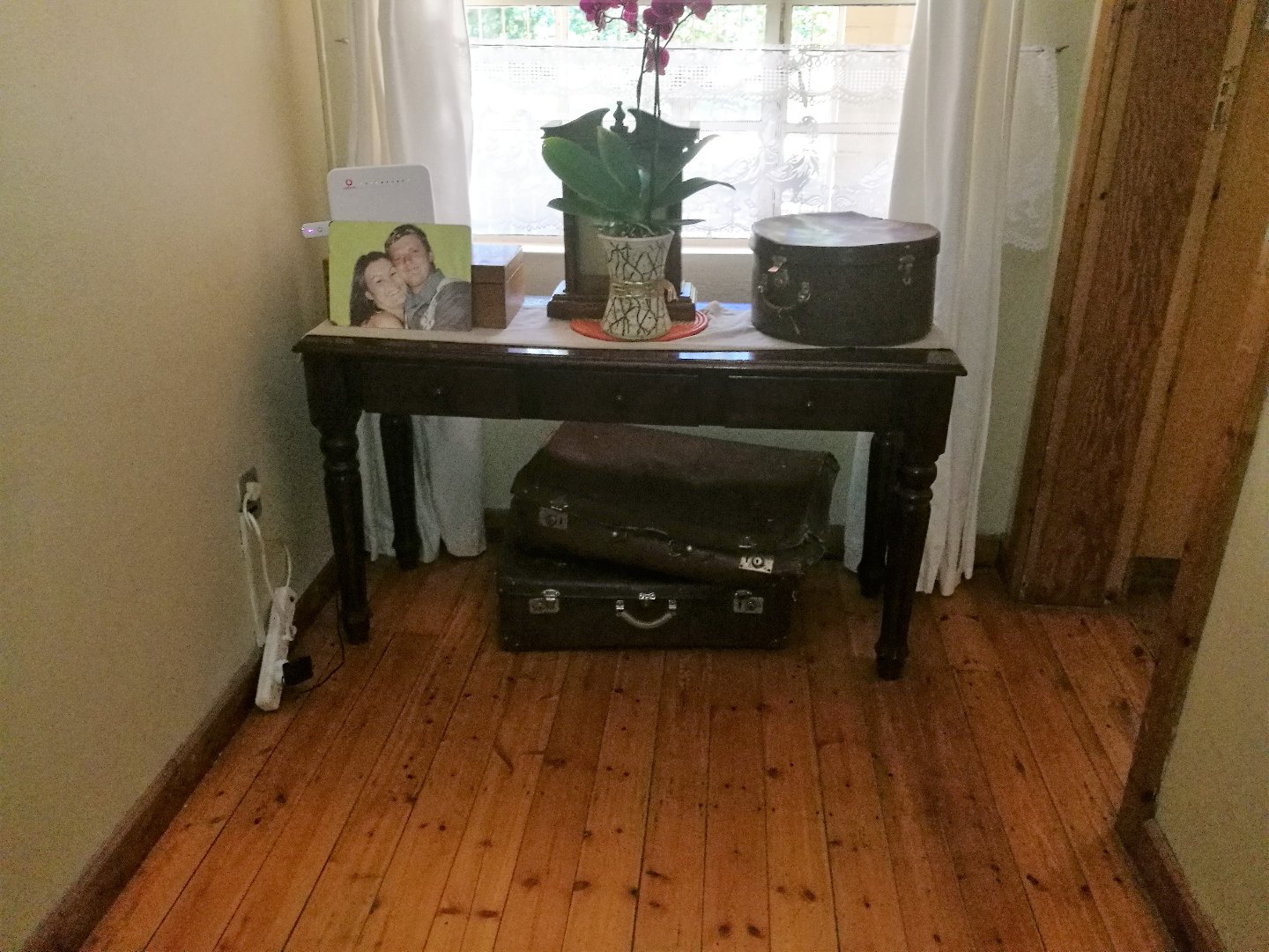 Close to town and offers a lot ! photo 3
