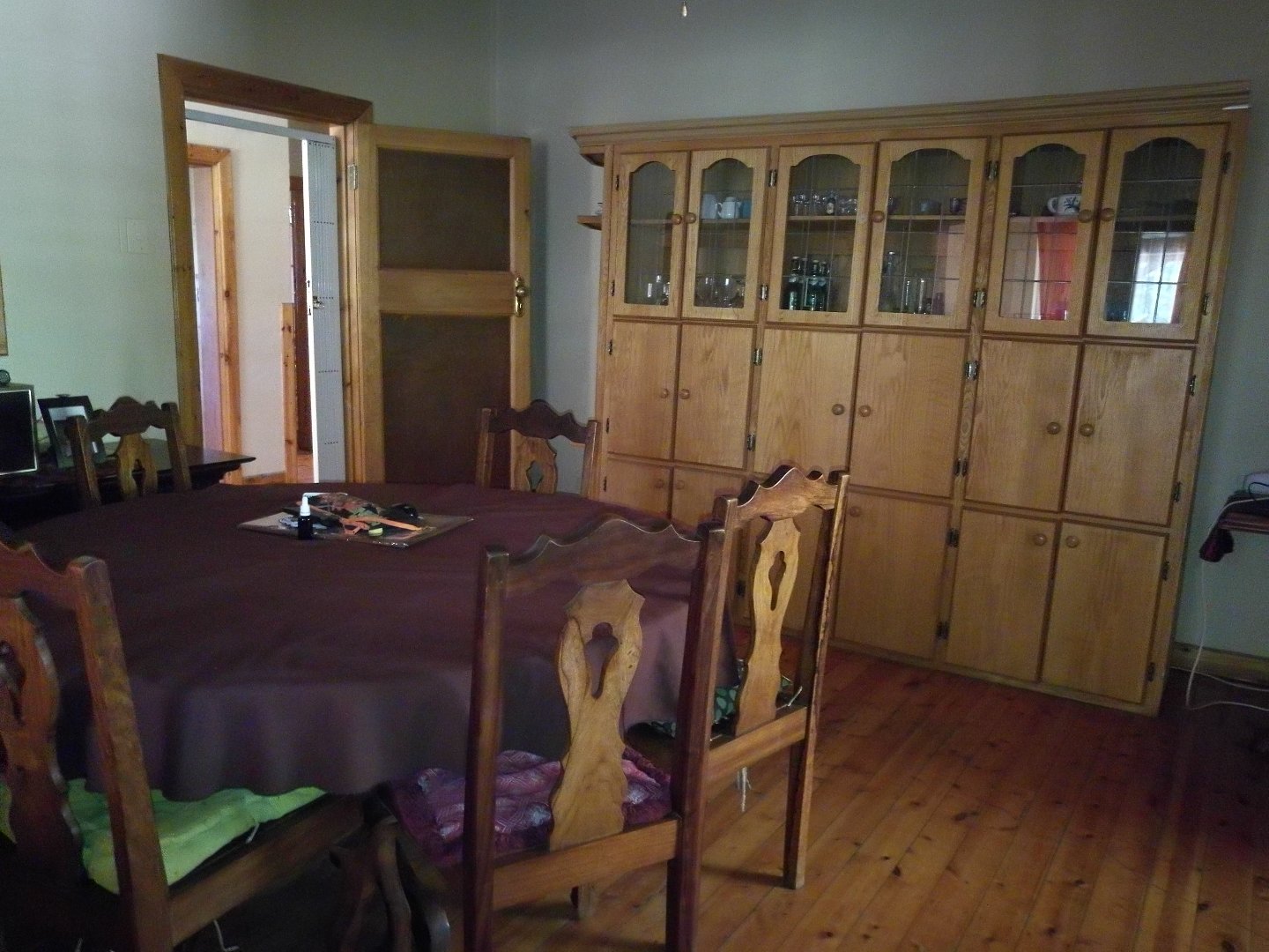 Close to town and offers a lot ! photo 4