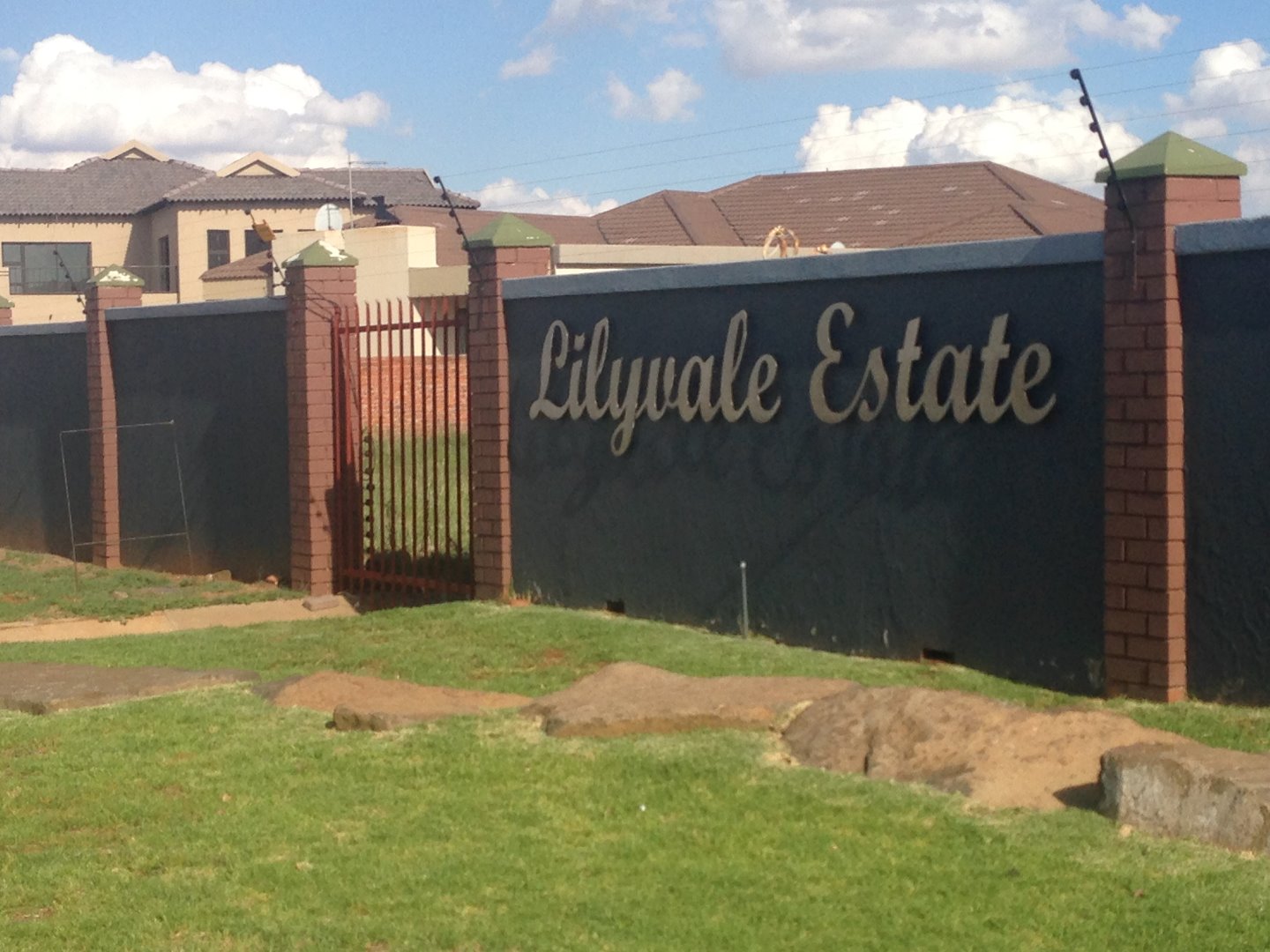 Vacant stand for sale photo 2