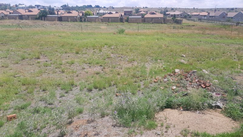 Vacant stand for sale photo 5