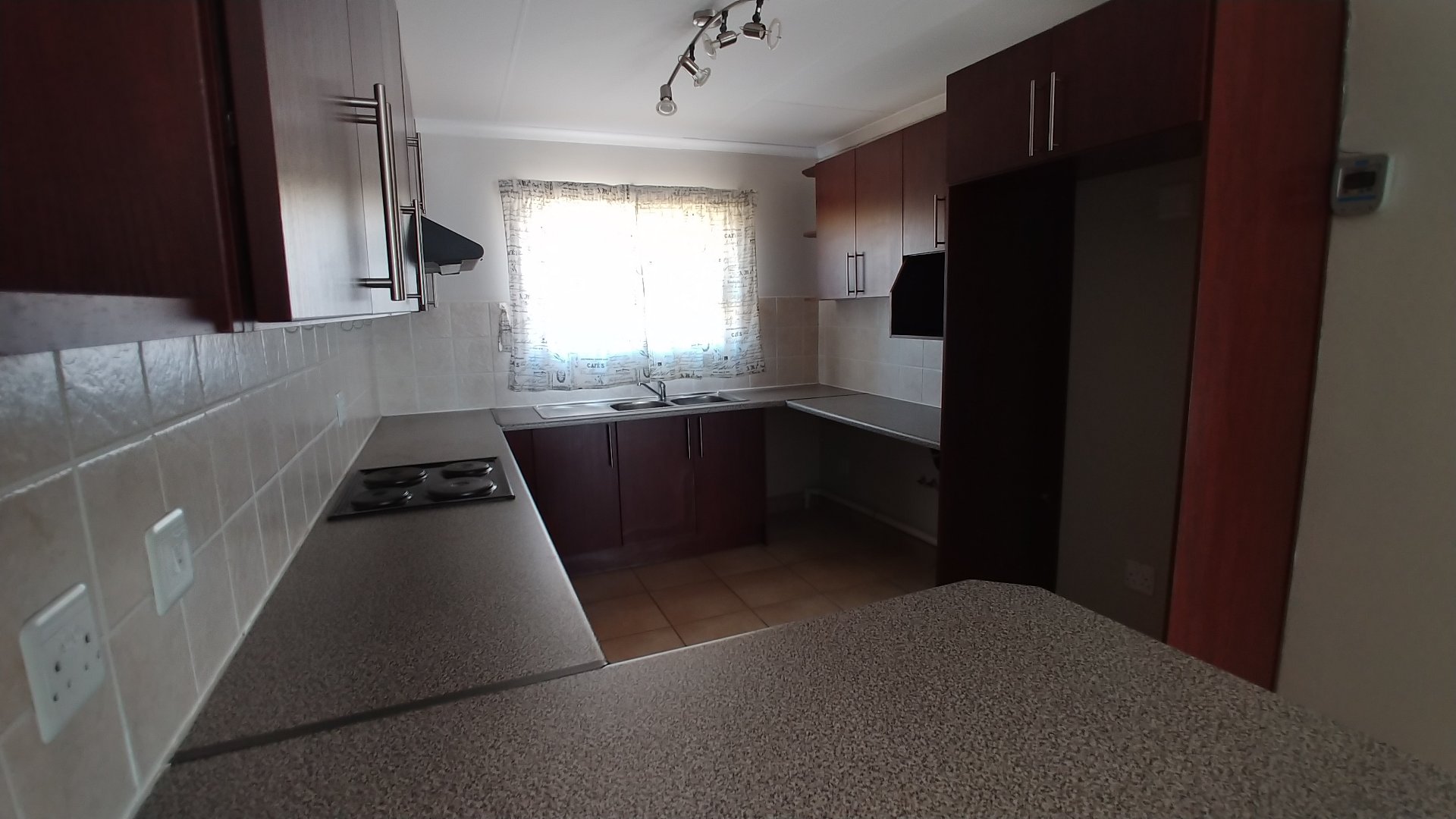 Excellent investment in popular Lilyvale photo 5