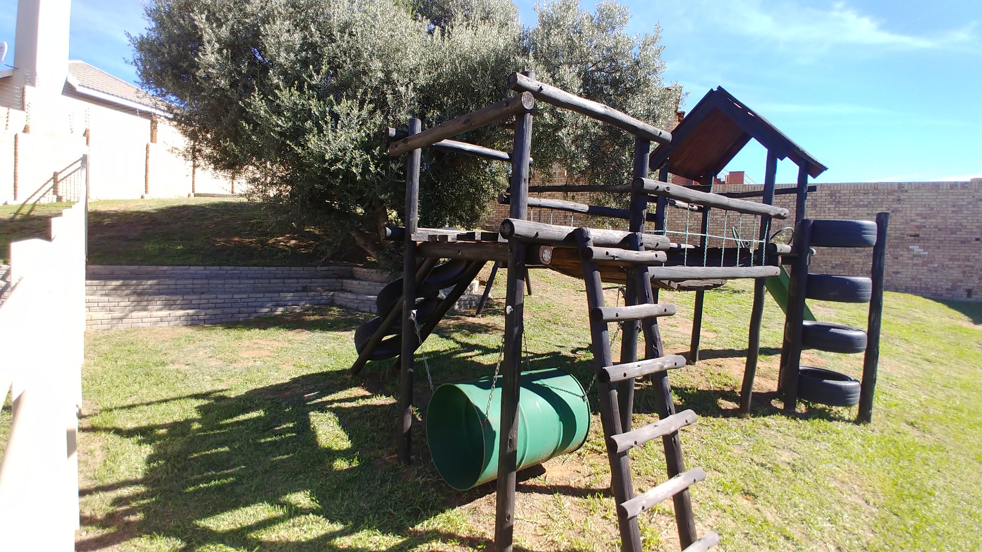 Excellent investment in popular Lilyvale photo 3