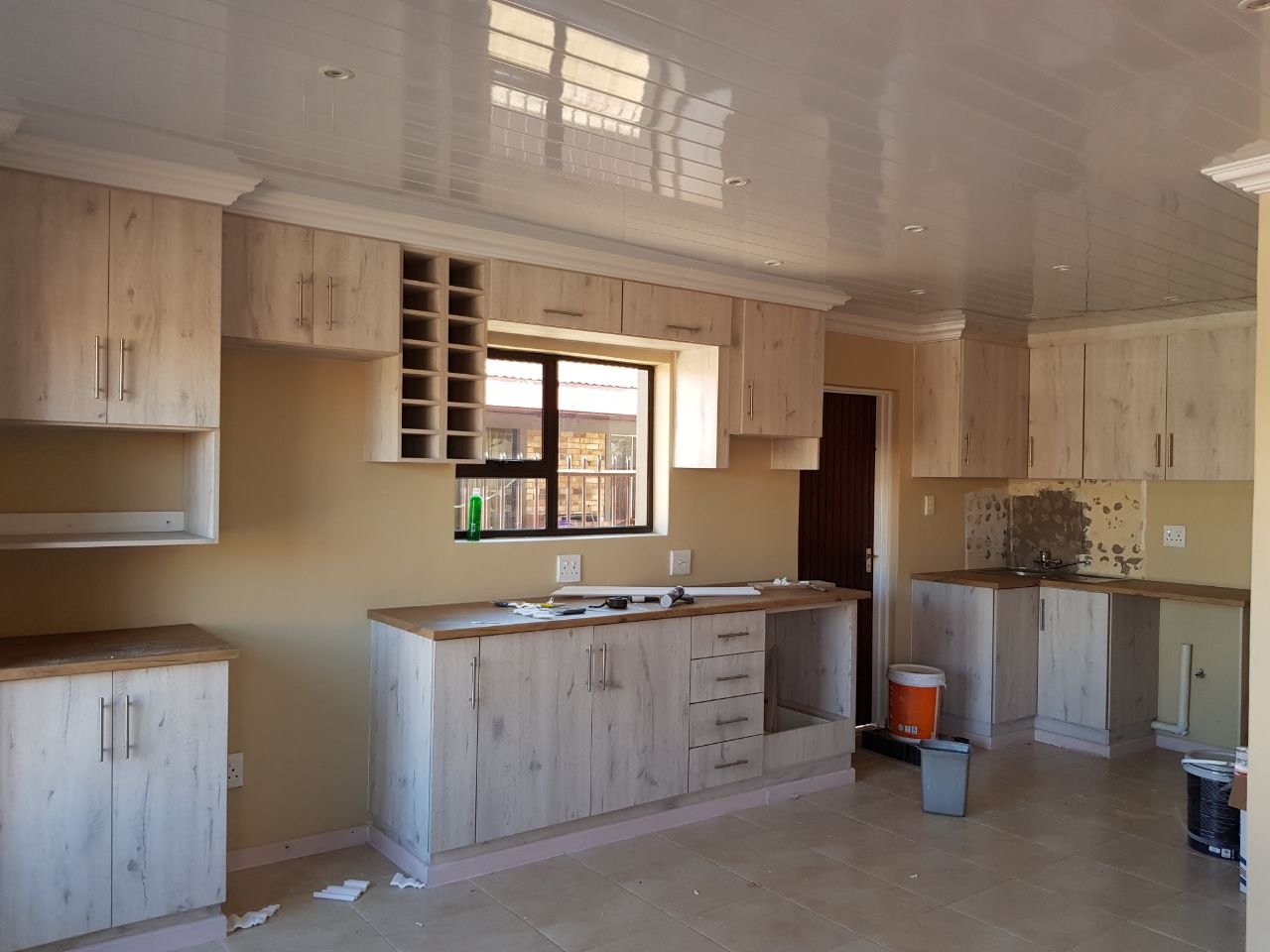 Beautiful ! Brand new ! Spacious 116sq home ! Lots of xtras ! photo 2