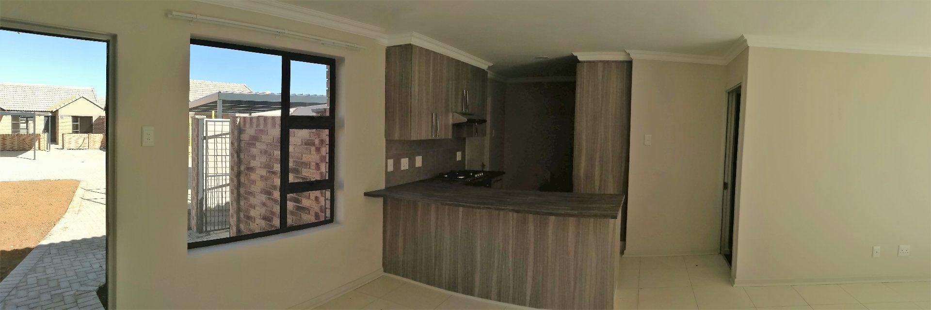 ENJOY THAT NEW HOME FEEL AND BUY DIRECTLY FROM A BESPOKE DEVELOPER photo 2