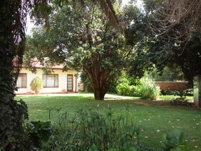 BAINSVLEI FARM WITH ARABLE LAND AND 14 HA REGISTERED  IRRIGATION photo 3