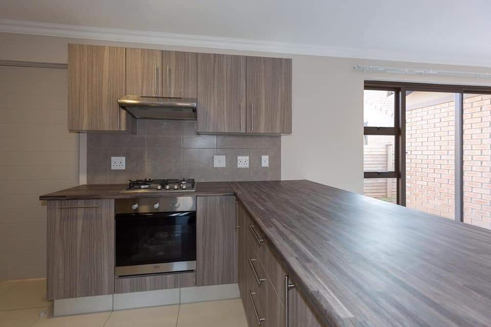 Last unit! No transfer fees! photo 2