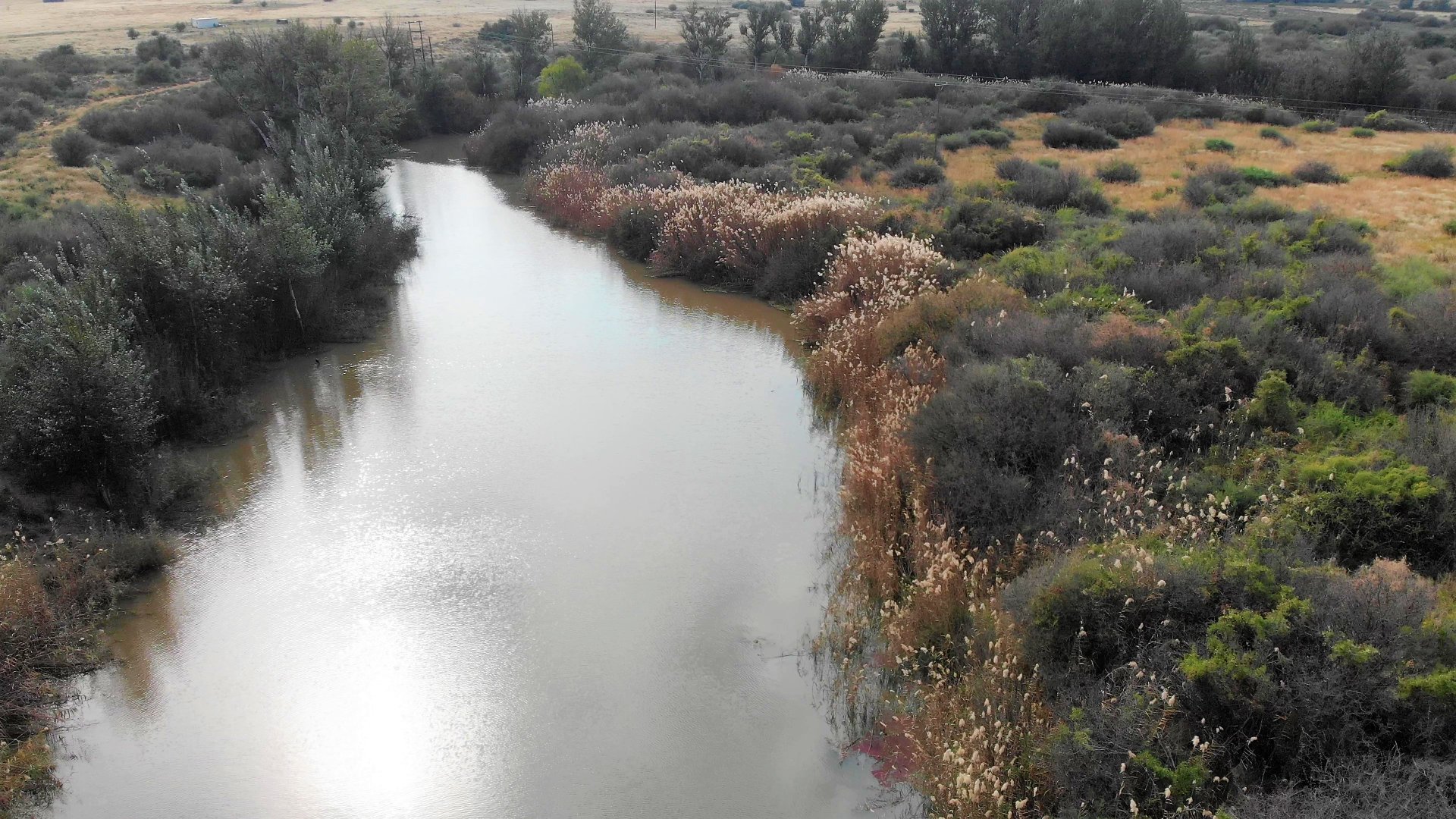 3 KILOMETER RIVERFRONT FARM WITH 2 FOUNTAINS photo 5