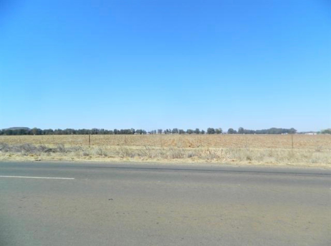 Full Title vacant plot for sale