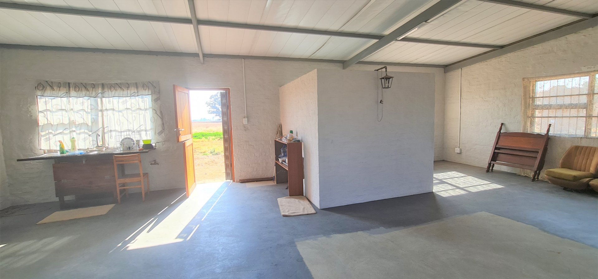 Small holding situated approximately 12 km from Langenhoven park photo 5