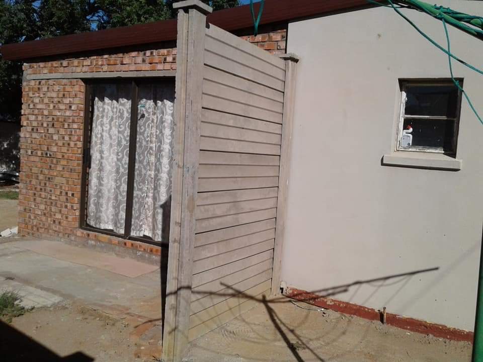 SOLD.  AWAITING.  FINAL SIGNATURE.   Exclusive Mandate Maisonette that wont be available for much longer!! photo 5