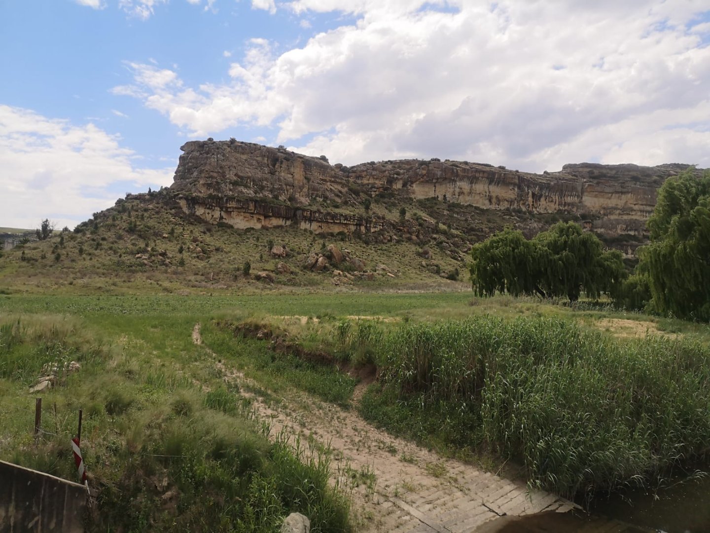 Particularly beautiful farm with sandstone houses and buildings  photo 2
