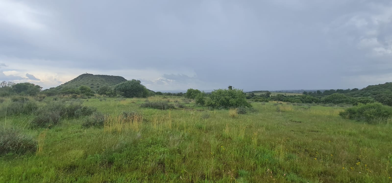 52 Ha Vacant land with outstanding natural beauty photo 4