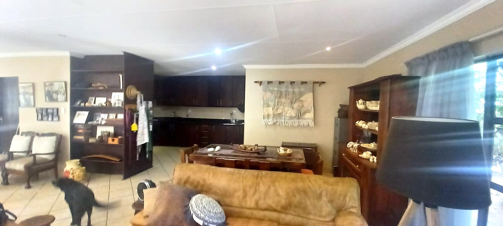 RENOVATED DOUBLE STOREY HOME WITH 2 FLATLETS  photo 4