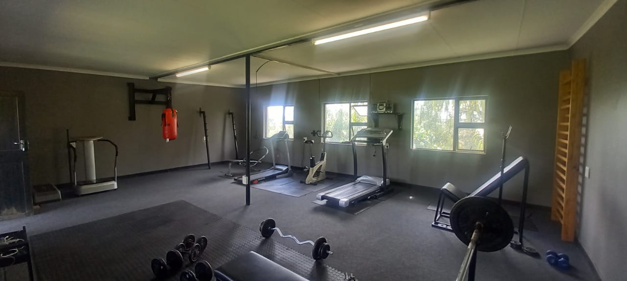 4 Star Guesthouse. Rent income operated photo 2