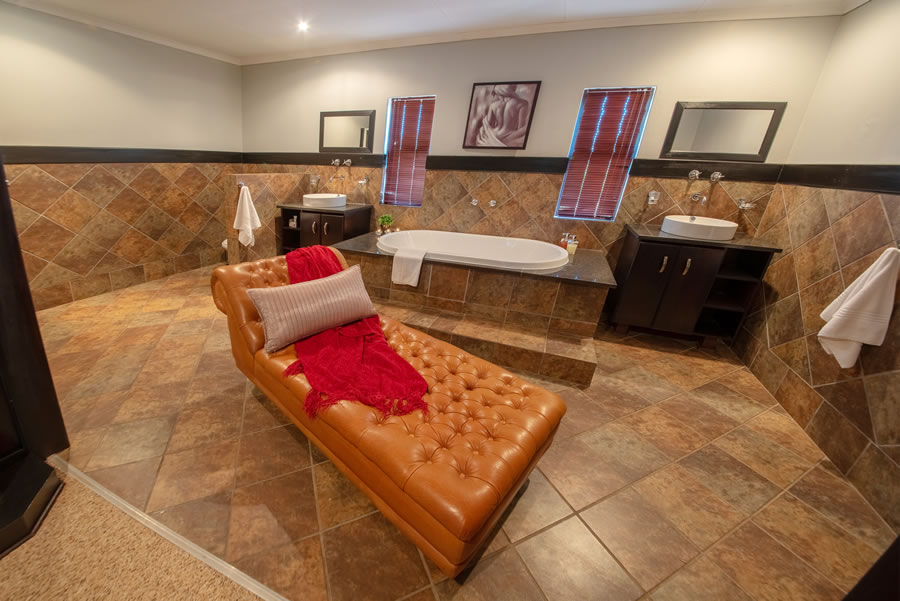 Beautiful exclusive venue and stylish guesthouse photo 5