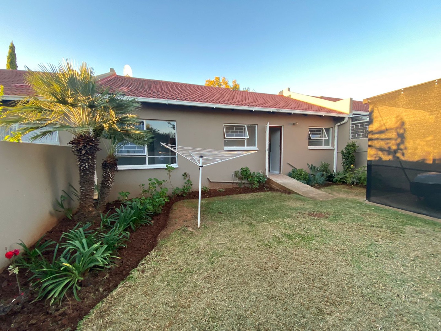 3 Bedroom Townhouse Priced well!!