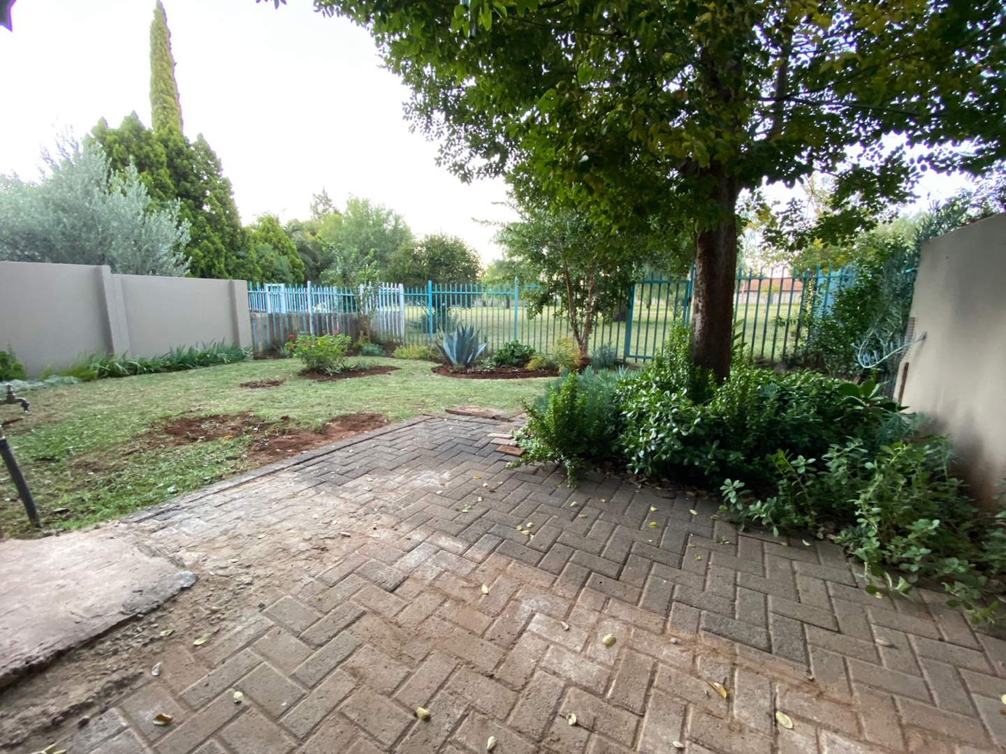 3 Bedroom Townhouse Priced well!! photo 4
