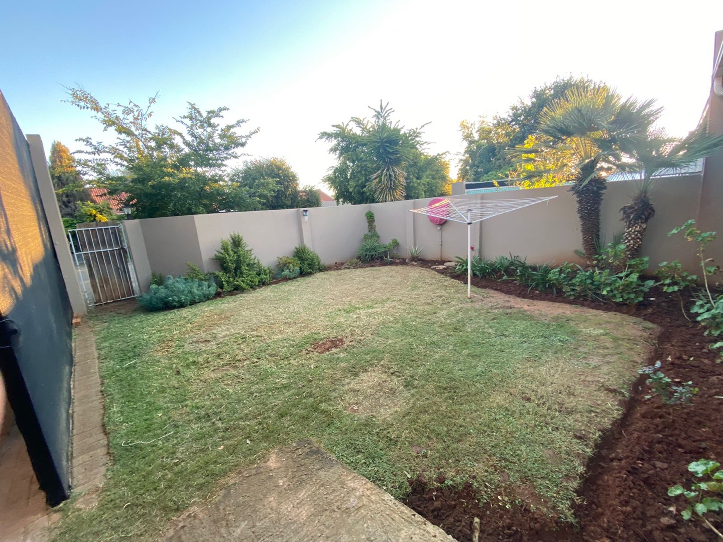 3 Bedroom Townhouse Priced well!! photo 3