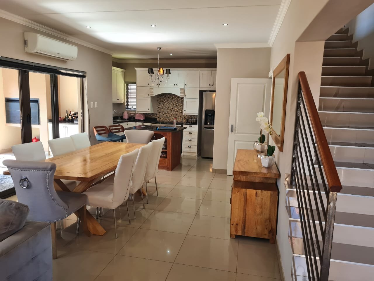House with a Beautiful view in Wild Olive Estate