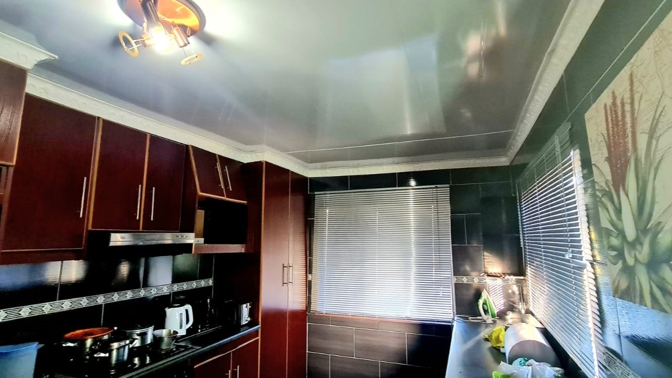  Home and Large building to set up a self-contained secondary dwelling or even a studio to work from home  photo 2