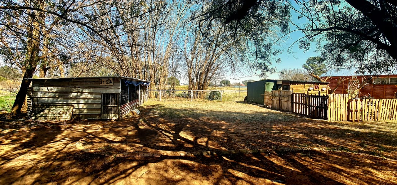 BEST BUY IN BAINSVLEI..... OPEN TO OFFERS