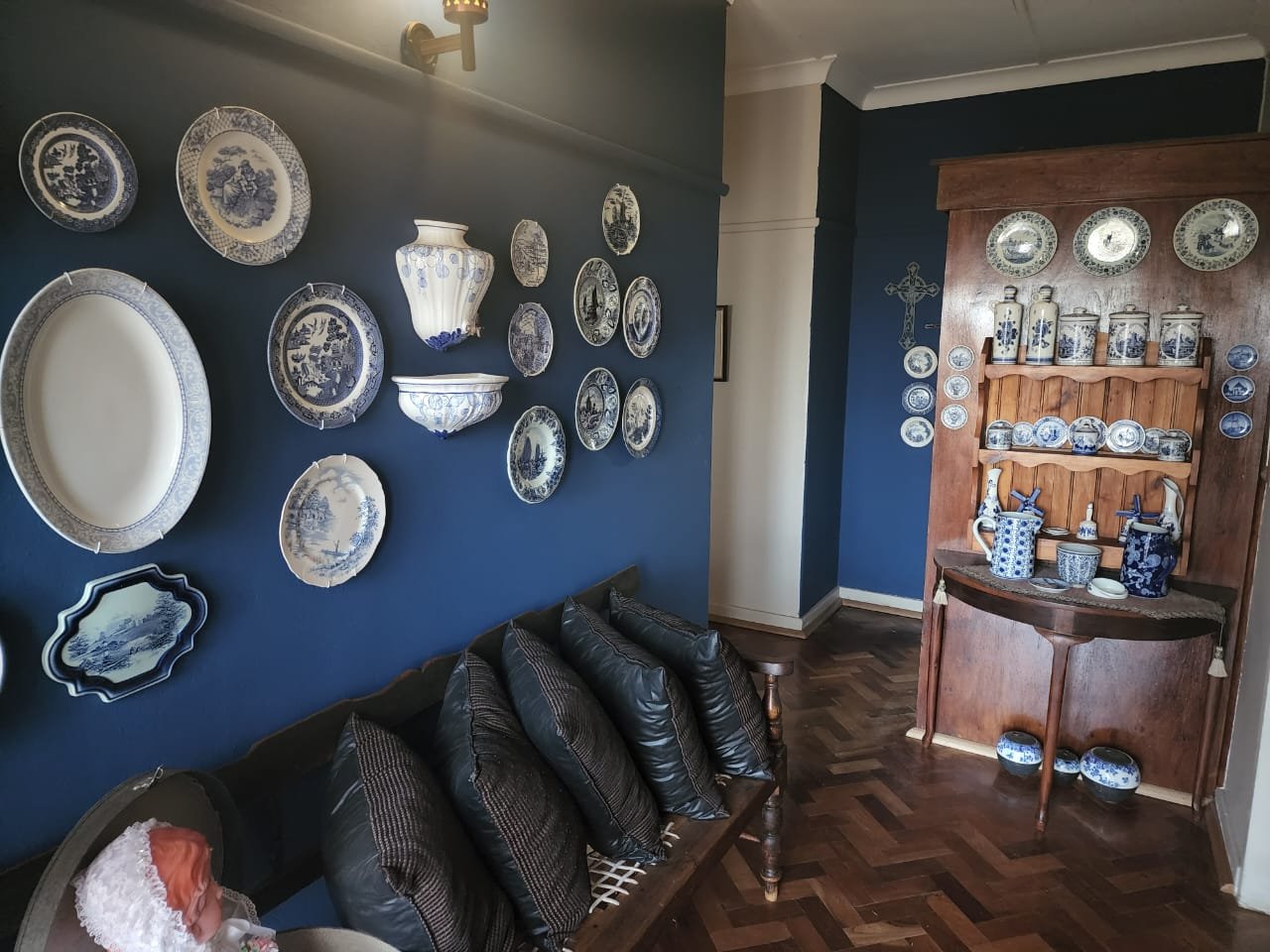 Location! 4 bedroom family house