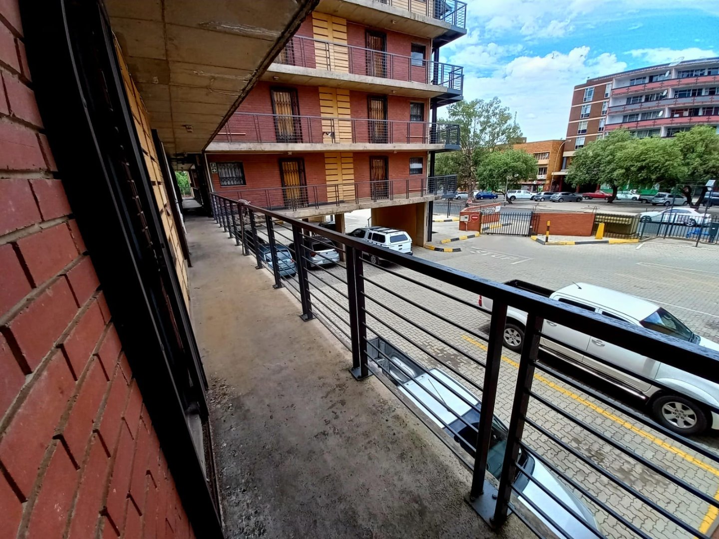 1 Bedroom apartment for sale photo 4