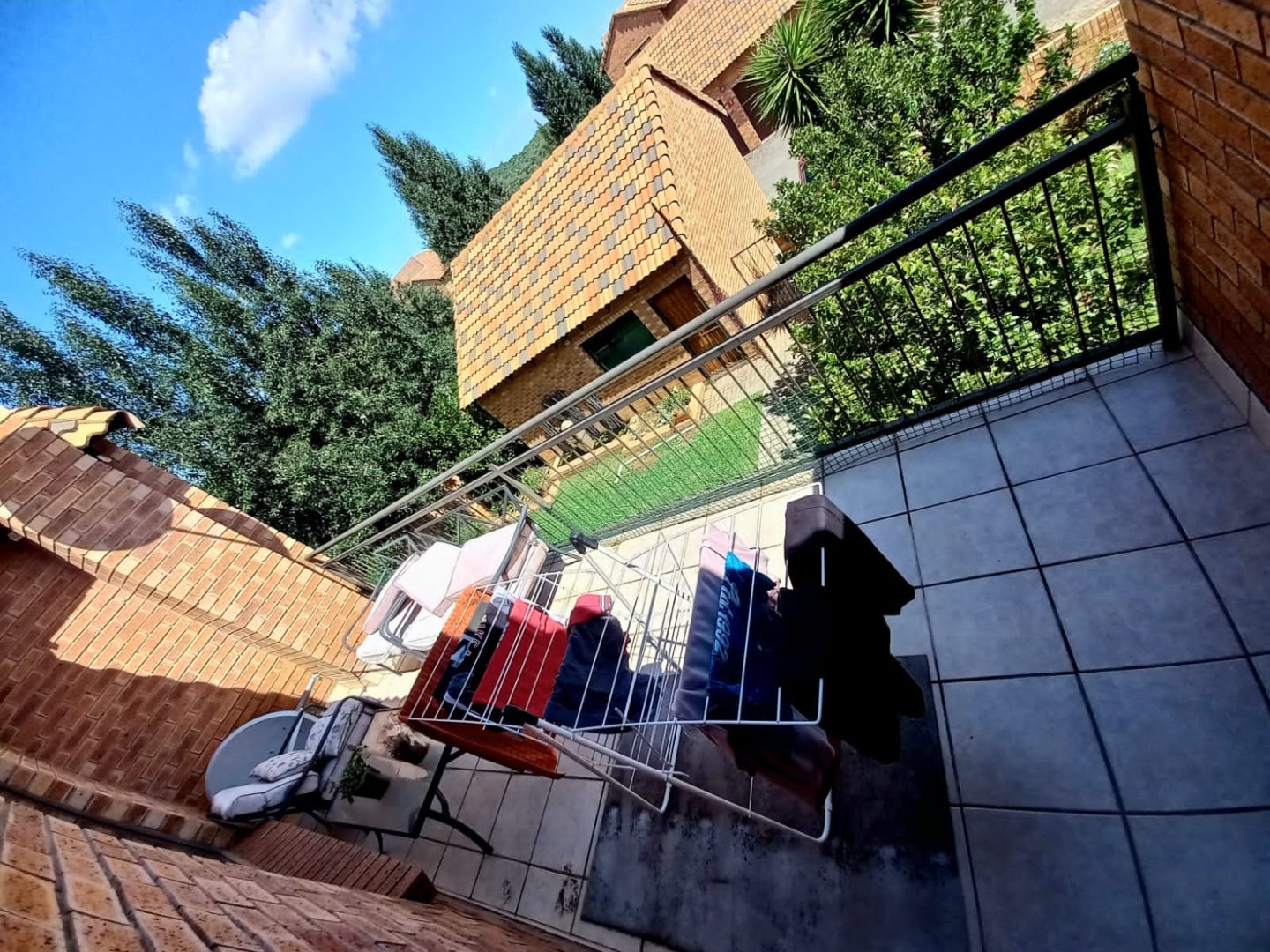 2 Bedroom 2 Bathroom Townhouse for sale photo 4