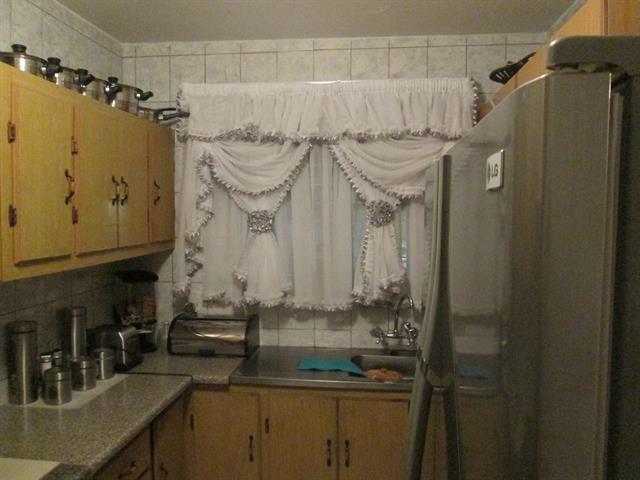 POPULAR FLAT OPPOSITE SCHOOL photo 2