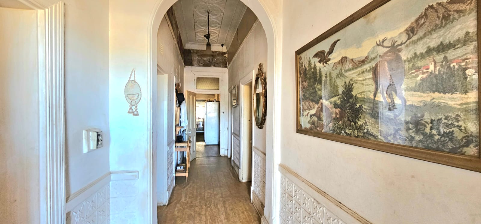  Grand old Mansion with 4 bedrooms plus 9 outside rooms to rent out photo 4