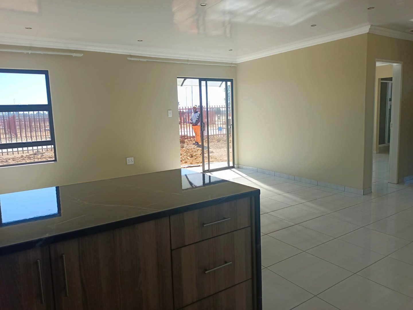Newly built home Awaits. Buy directly from the developer photo 3