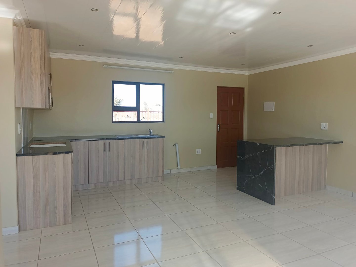 Newly built home Awaits. Buy directly from the developer photo 4