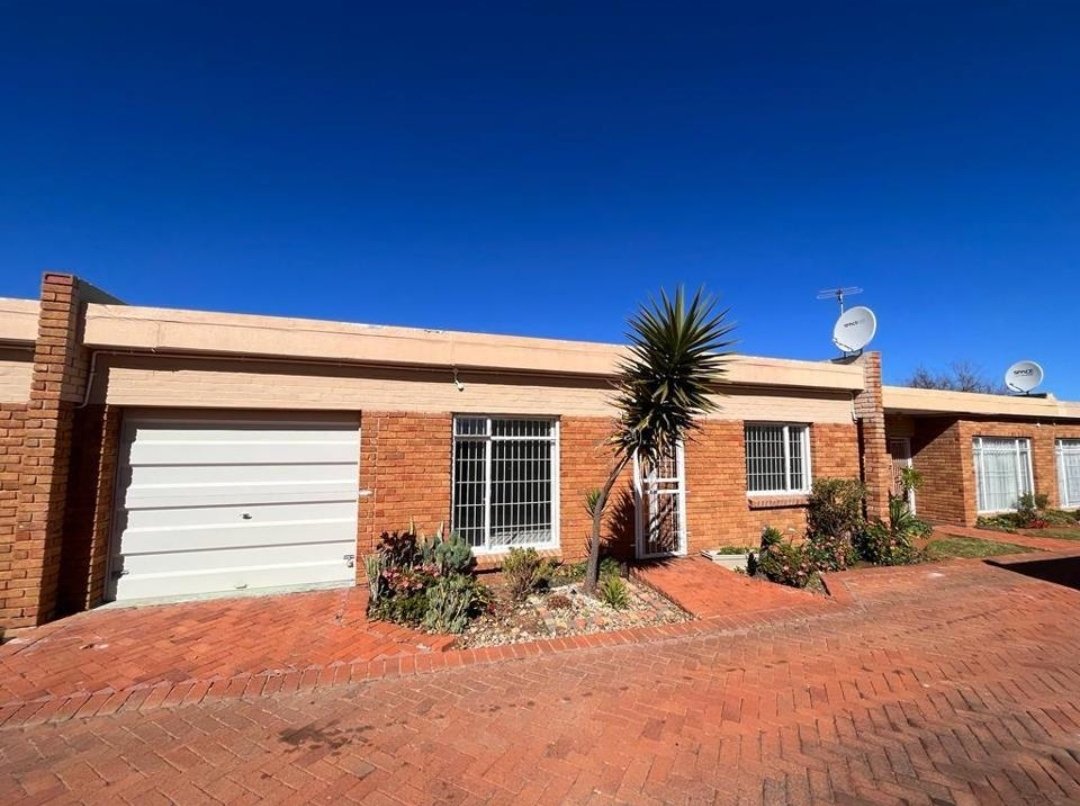 2 Bedroom Townhouse for sale in Fauna