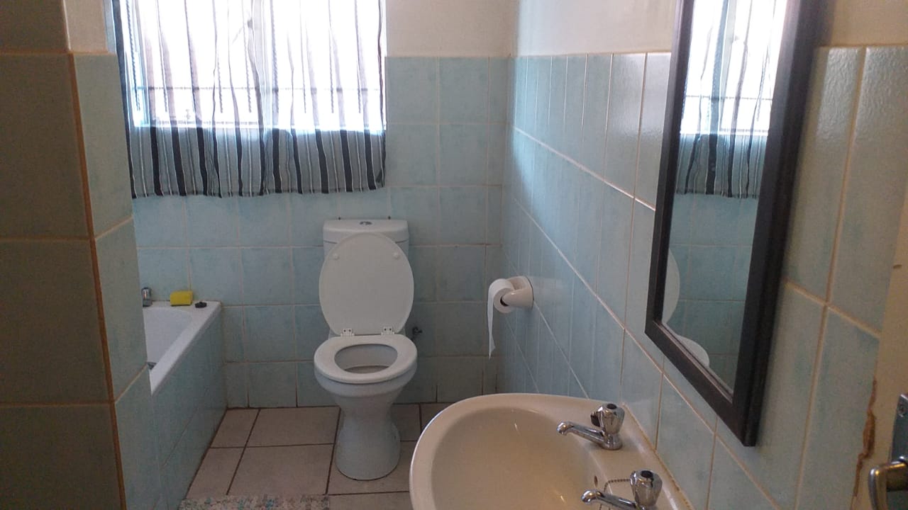 Comfort Meets Security  2-Bedroom Gem for Peace of Mind photo 4