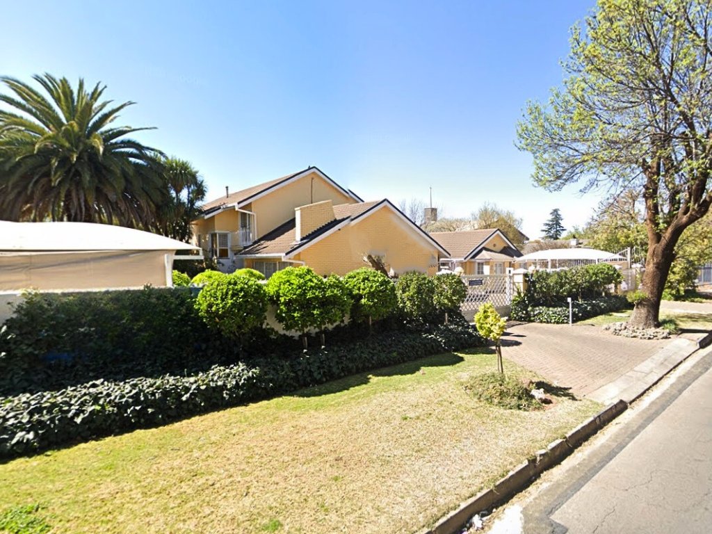 Exceptional Investment Opportunity: Boutique Guest House in Bloemfontein photo 2