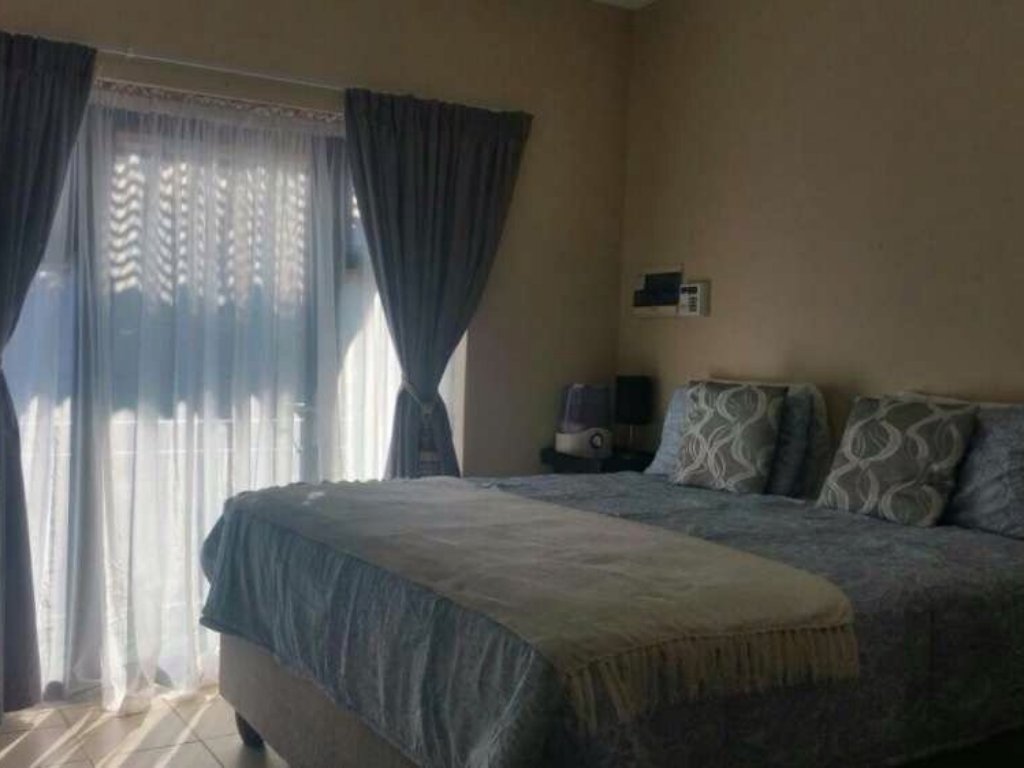 Bains Game Lodge: Your Home Away from Home photo 3
