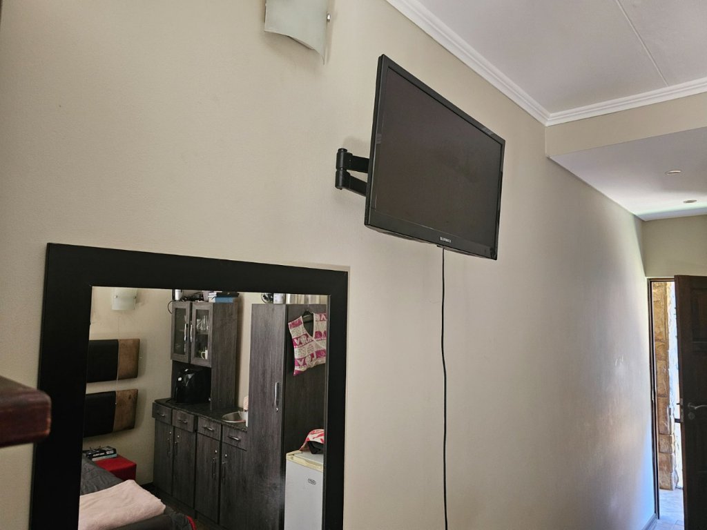 Bains Game Lodge: Your Home Away from Home photo 5