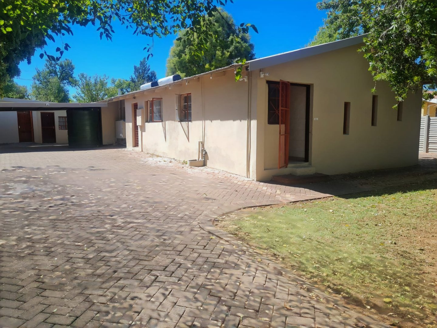 Ideal student space! With 17 furnished bedrooms