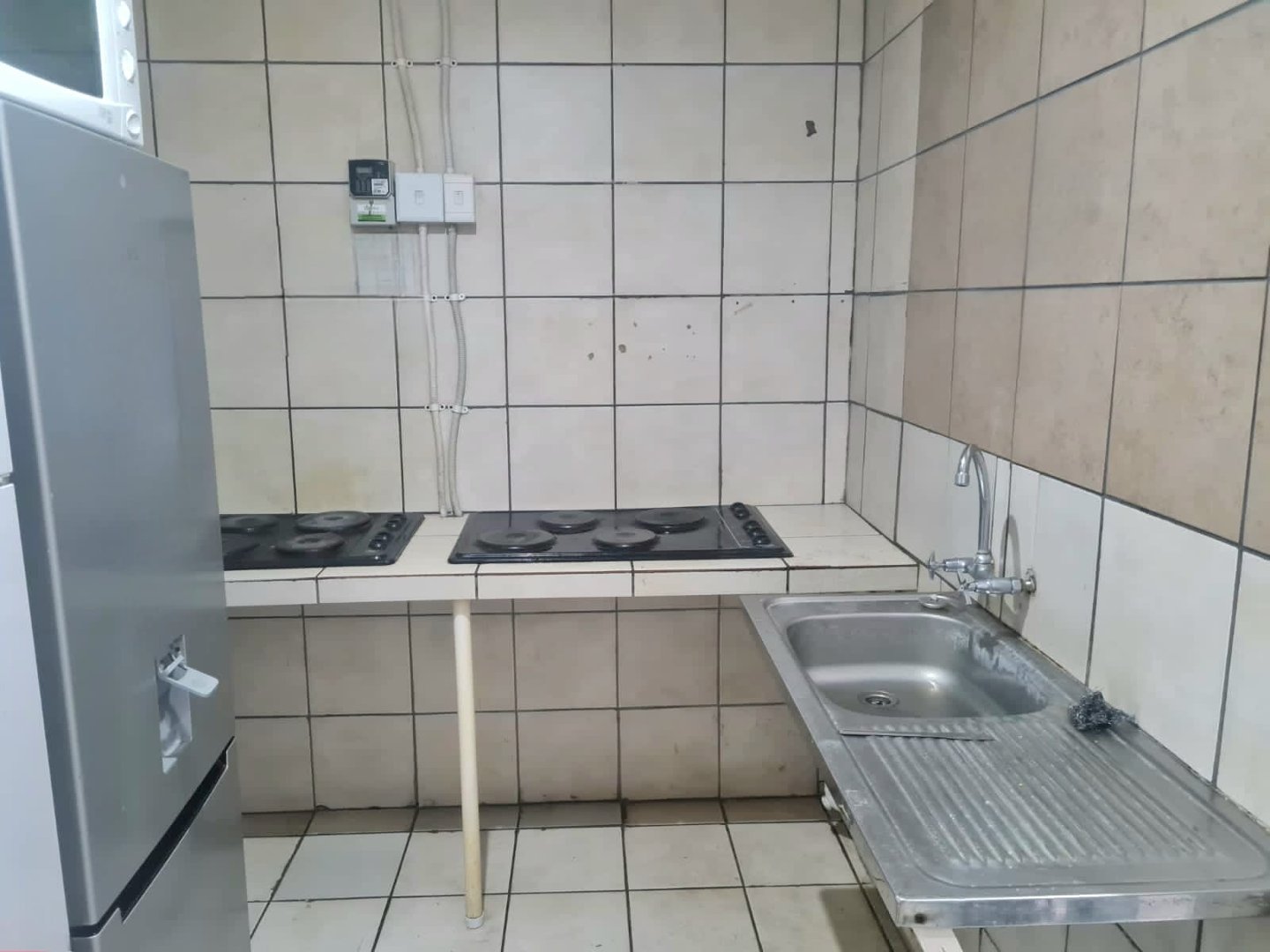 23 Renovated Bedroom NSFAS approved Student House with remarkable return on investment photo 3